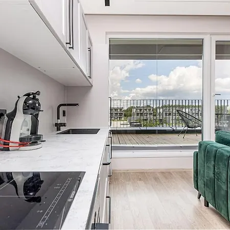 Family Apartment *